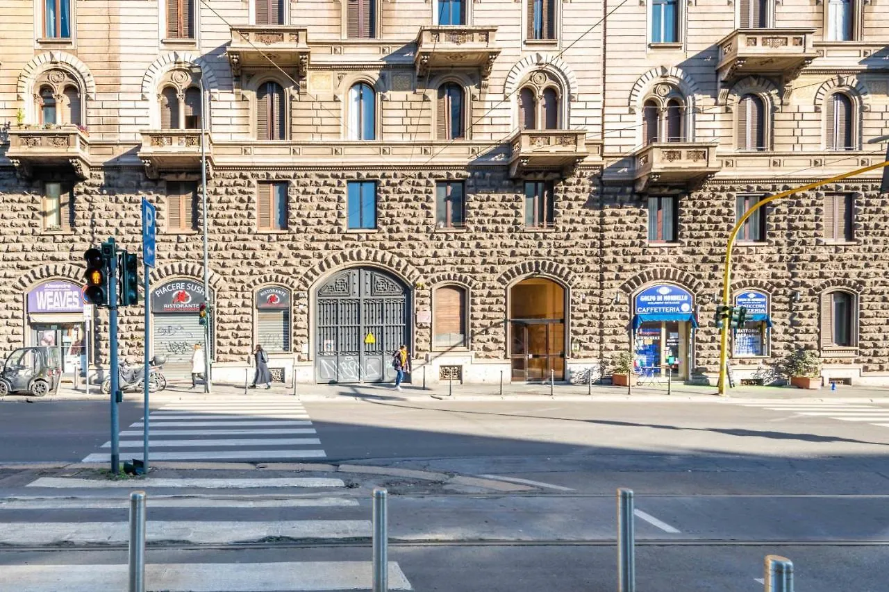 Easylife - Spazioso E Luminoso Trilocale Con Balcone A Loggia Per Pausa E Relax Milan Apartment